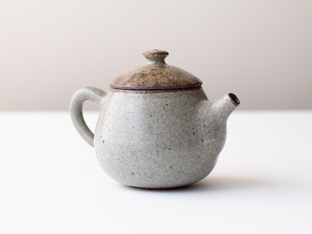 Beanie ceramic teapot, Zhang Hao Yan