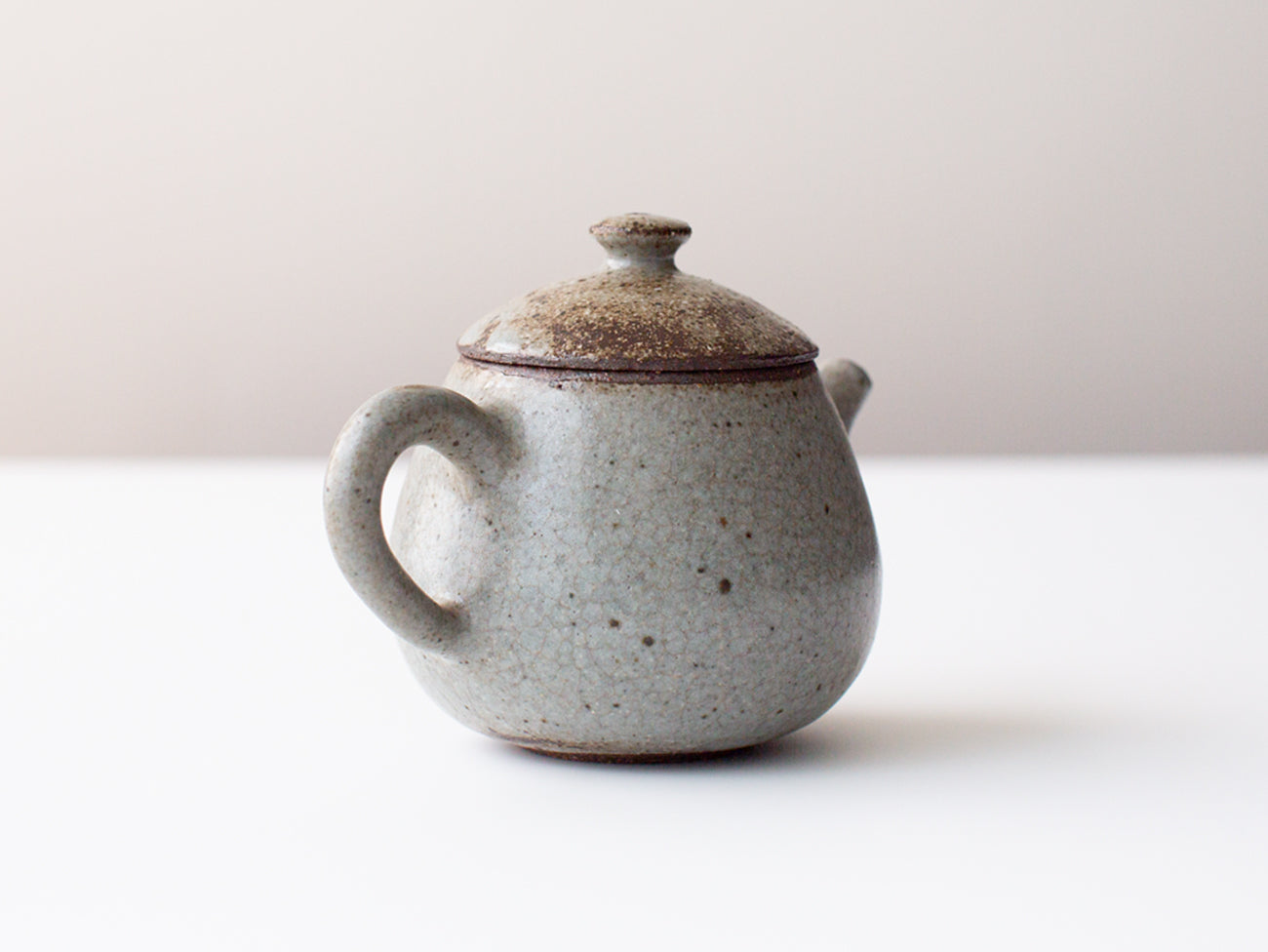 Beanie ceramic teapot, Zhang Hao Yan