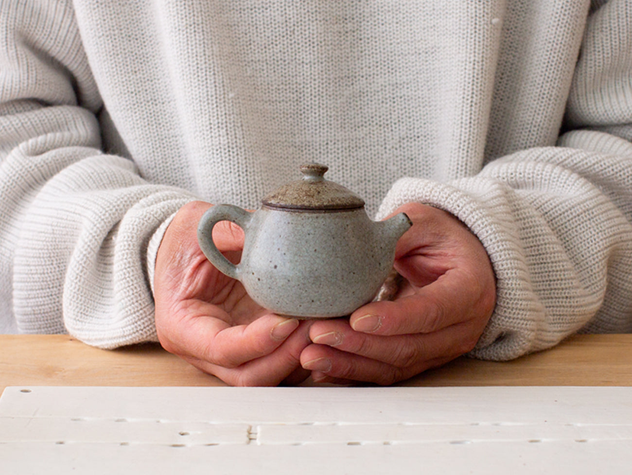 Beanie ceramic teapot, Zhang Hao Yan