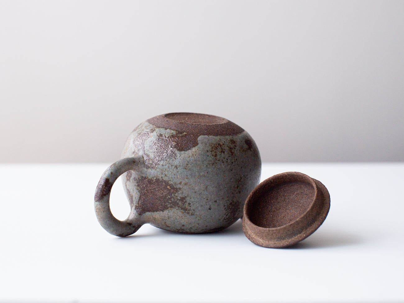 Dark Swatch, Var. 2 ceramic teapot. Zhang Hao Yan,.