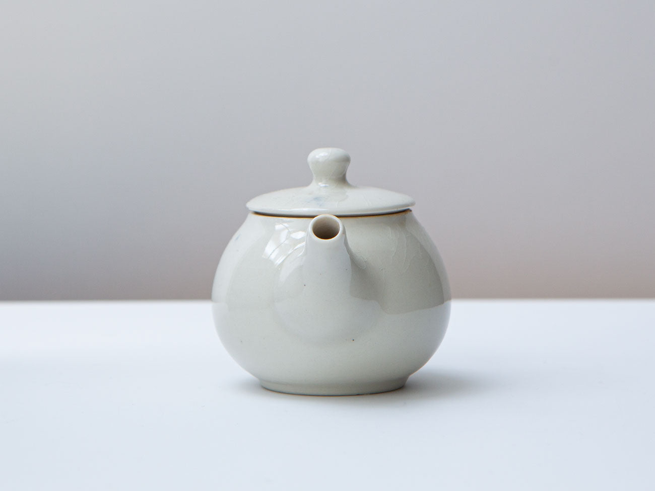 His Simple Teapot, Lin Studio