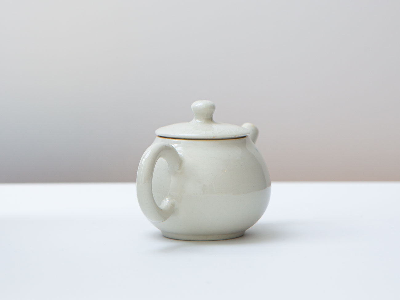 His Simple Teapot, Lin Studio