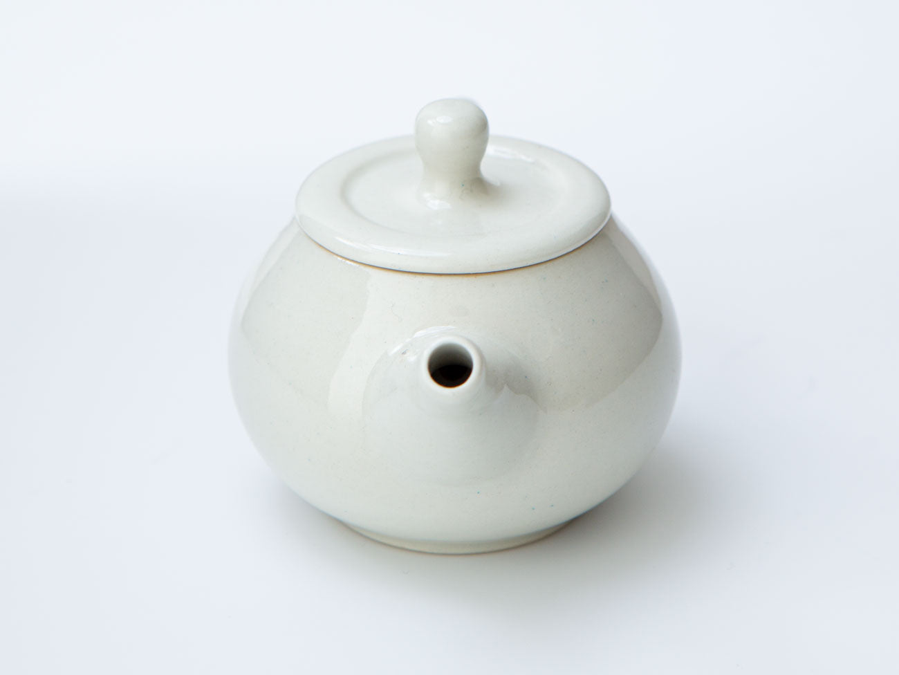Her Simple Teapot