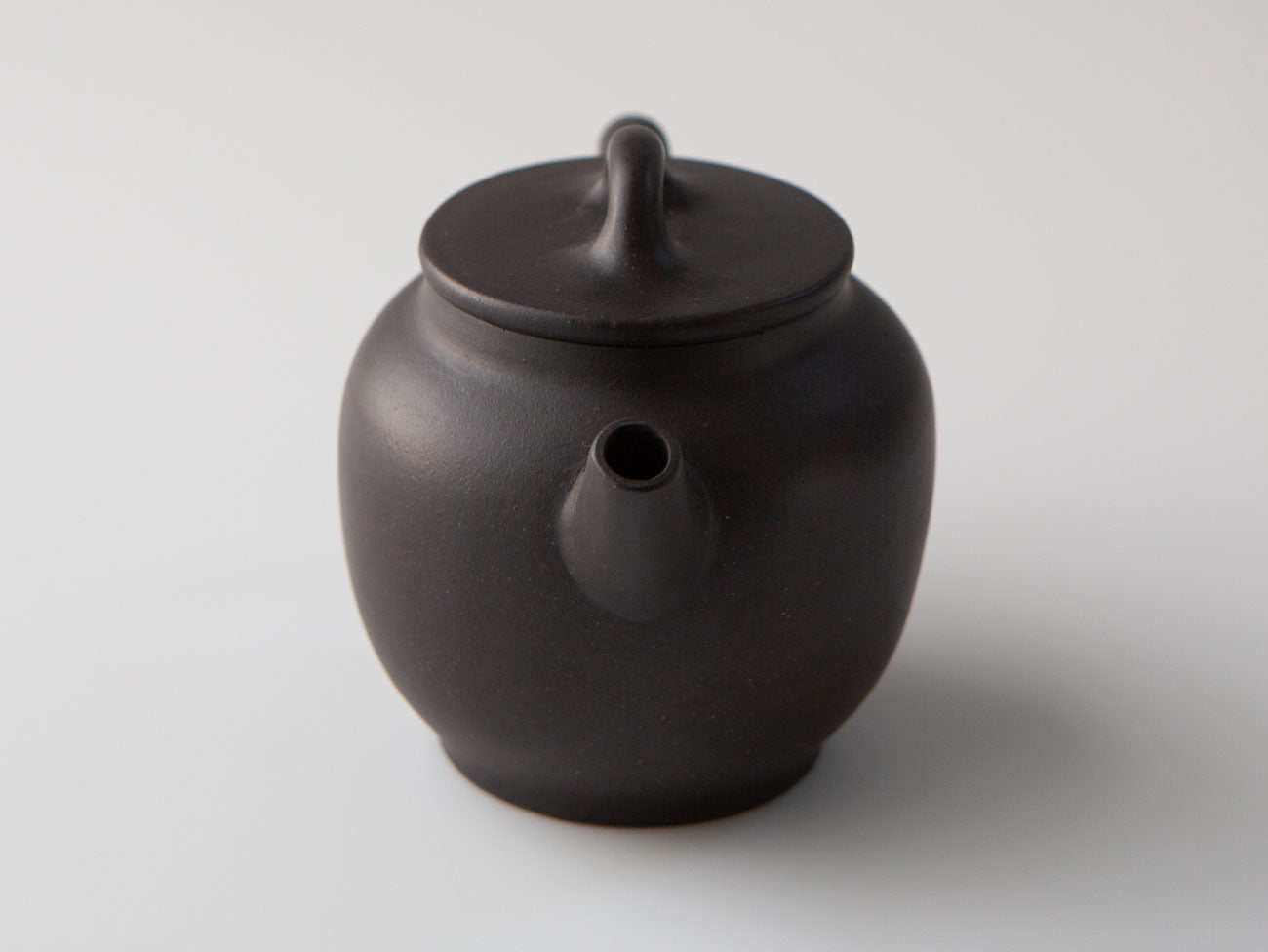 Black Oak Teapot, Hei liao. Zisha.