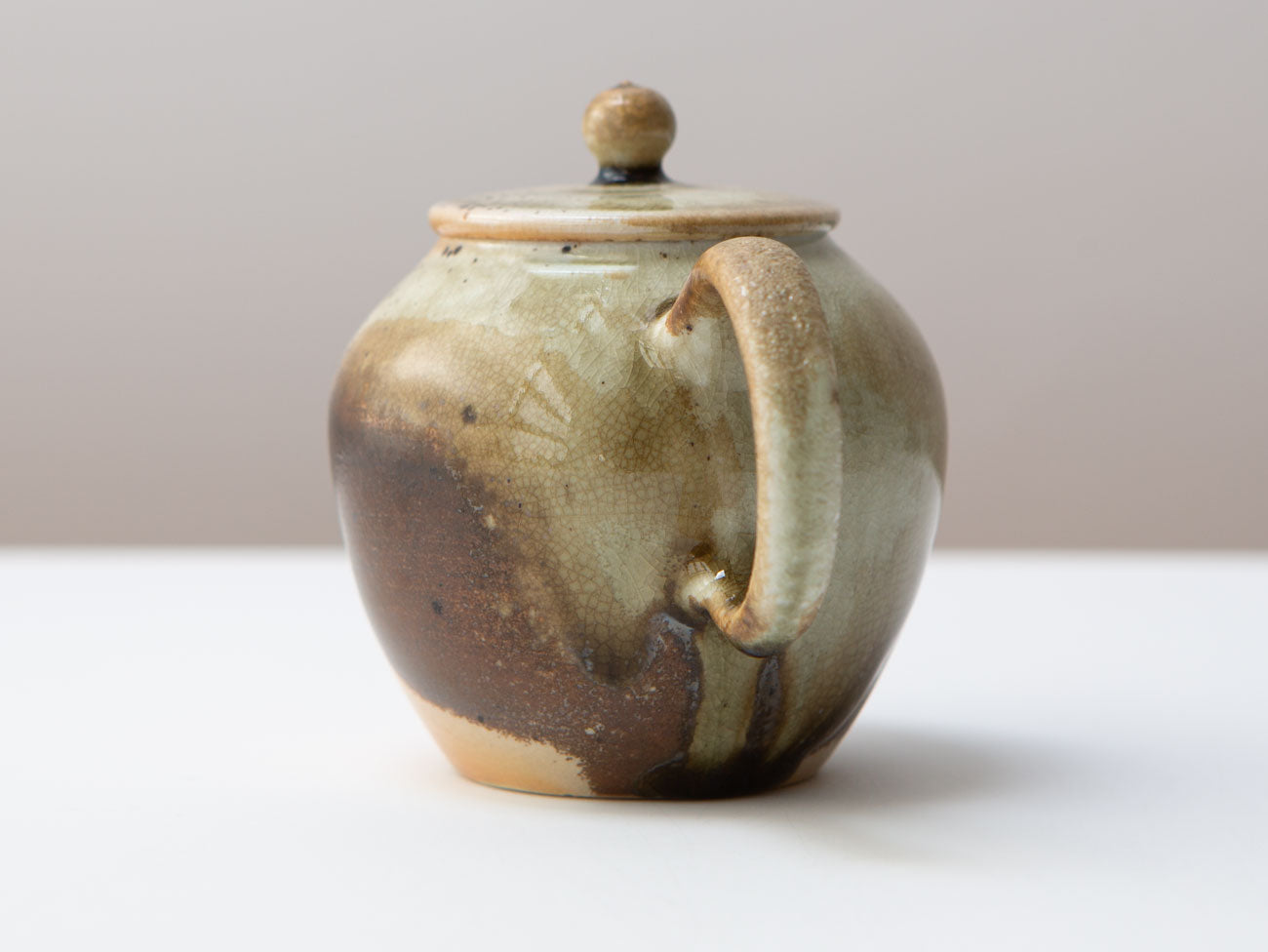 Wood-fired Porcelain Teapot, Liao Guo Hua.