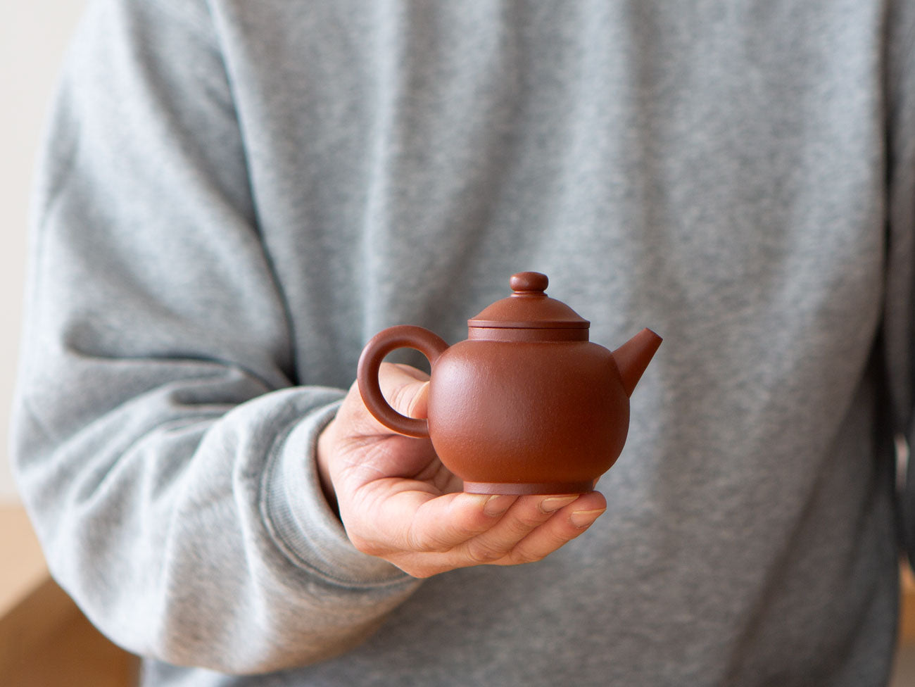 Pearl teapot. Full hand-built using zhuni clay.