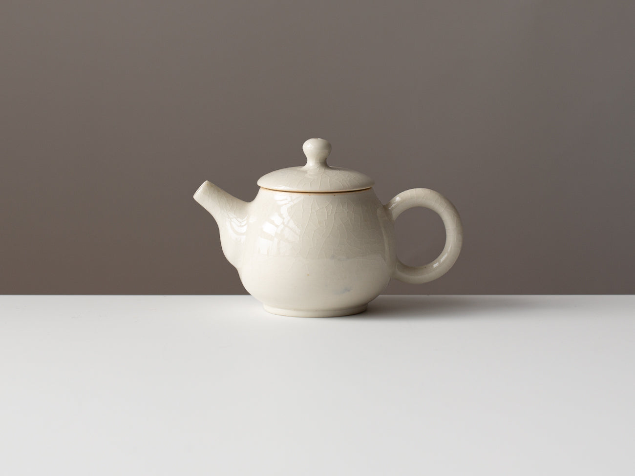 His Simple Teapot, Lin Studio