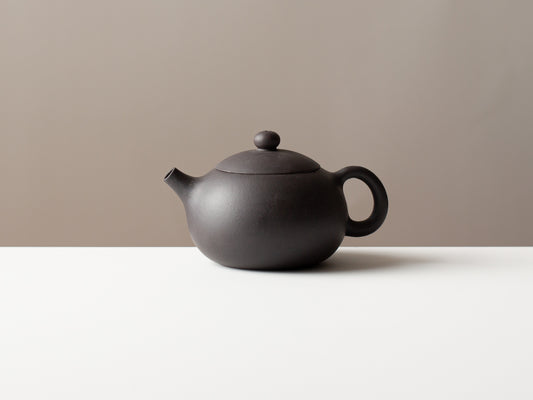 Beauty Variation Teapot, Hei Liao