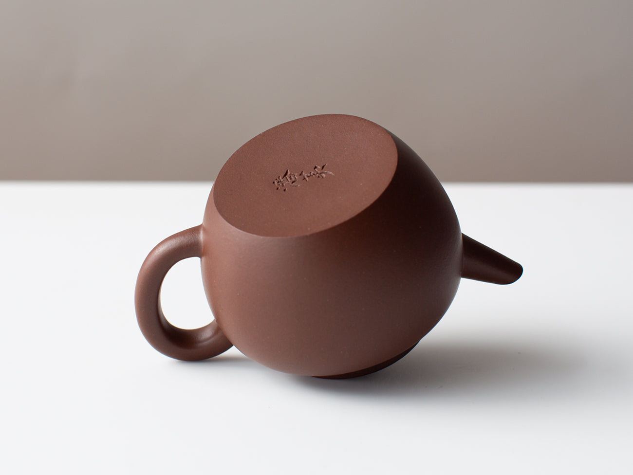 Fortune (亨裕平蓋壺). Full handmade zisha teapot.