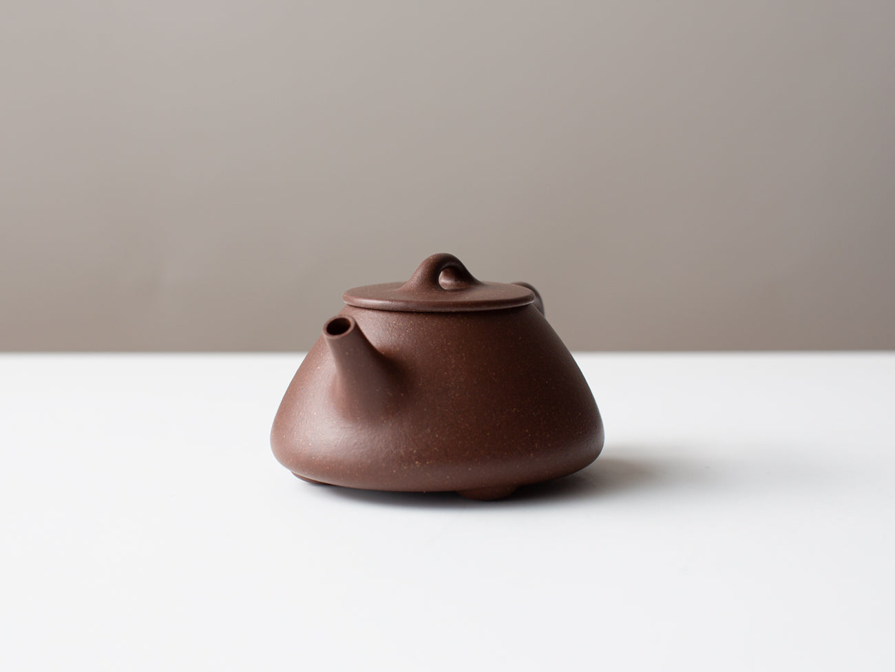 Elongated Shipiao (腰圓石瓢壺). Full handmade zisha teapot.