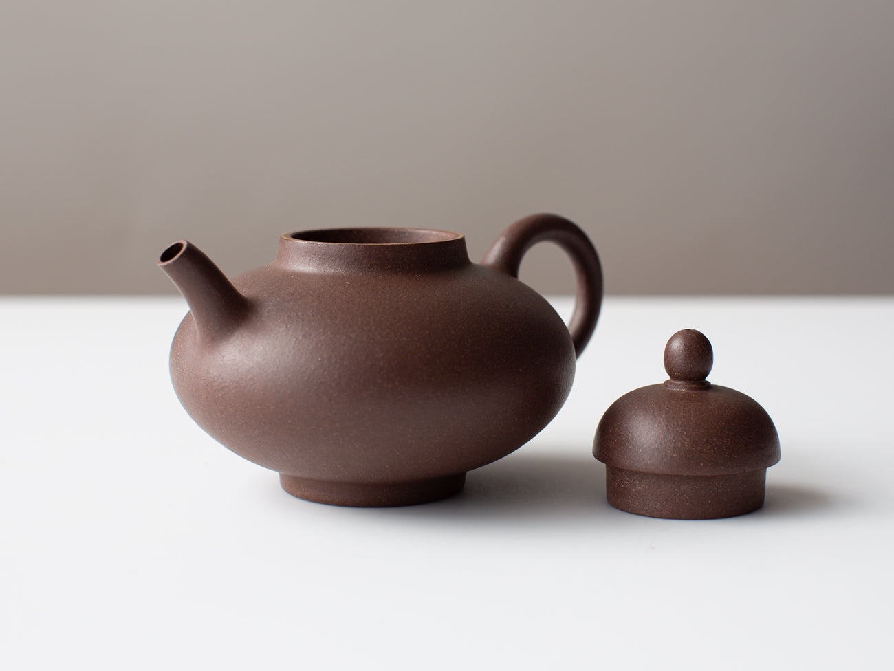 Bloom (華穎壺). Full handmade zisha teapot.