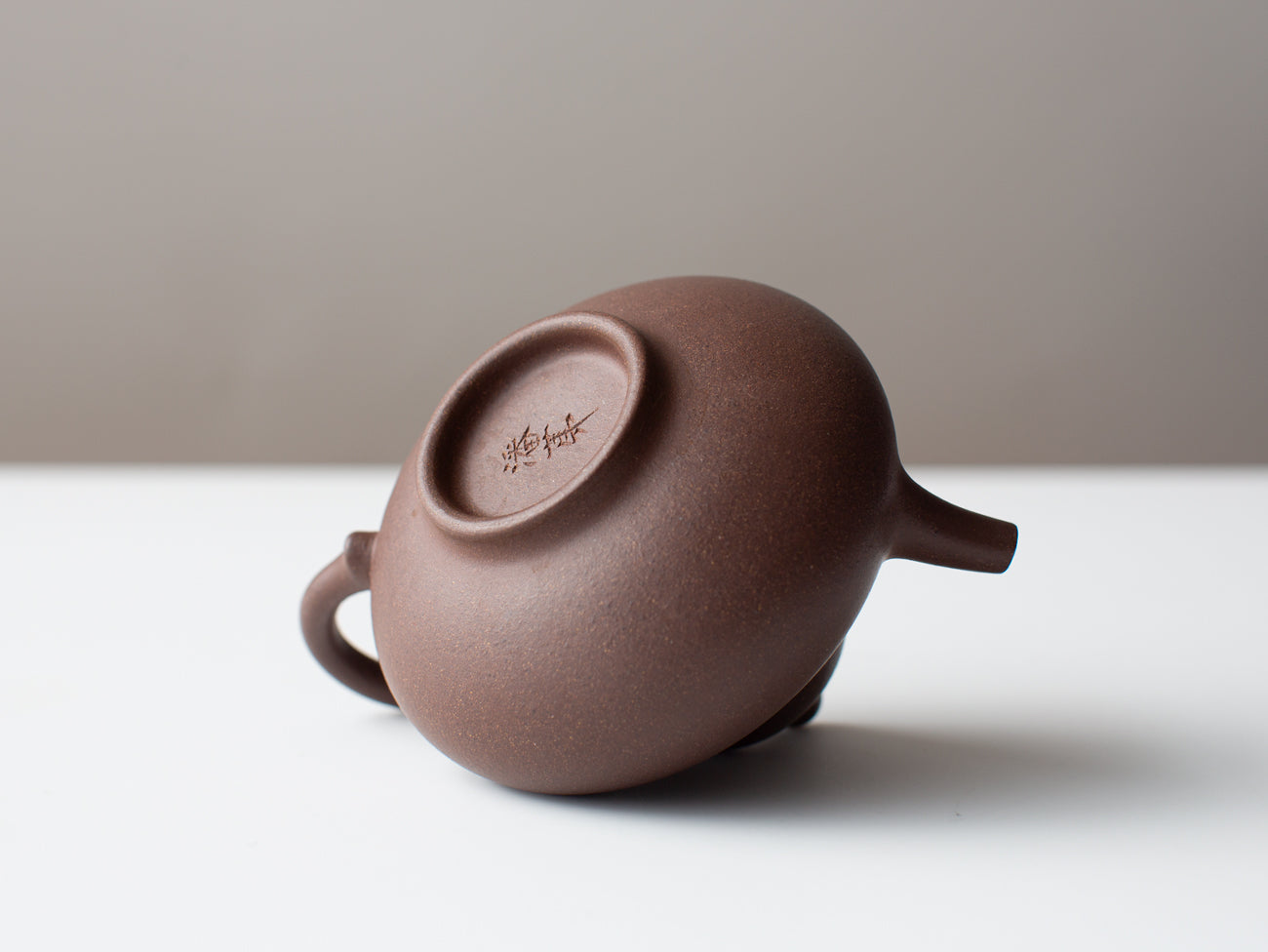 Bloom (華穎壺). Full handmade zisha teapot.