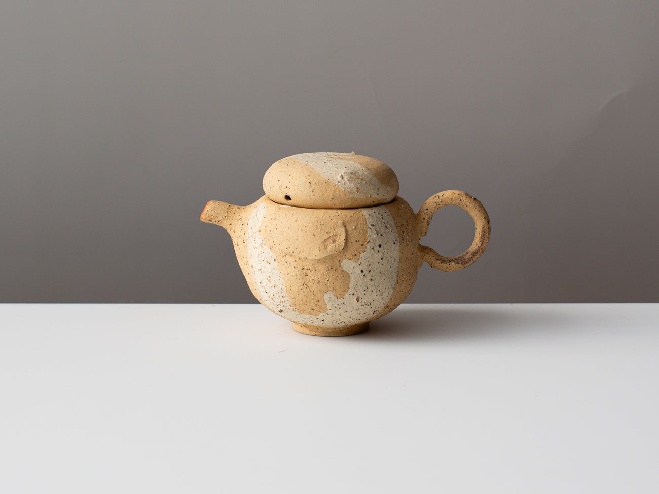 Dome Teapot in Butterscotch