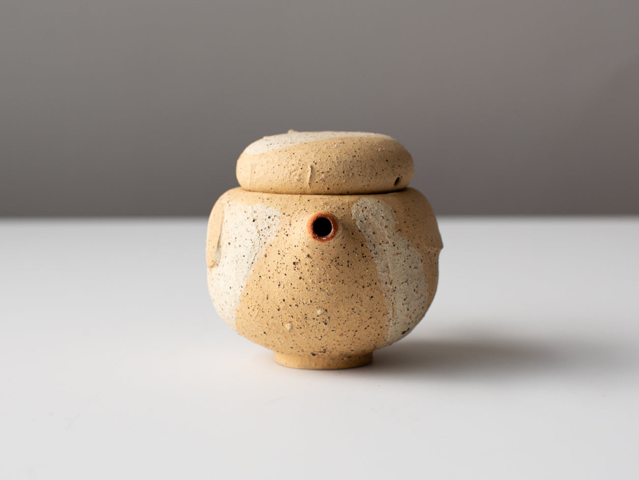 Dome Teapot in Butterscotch