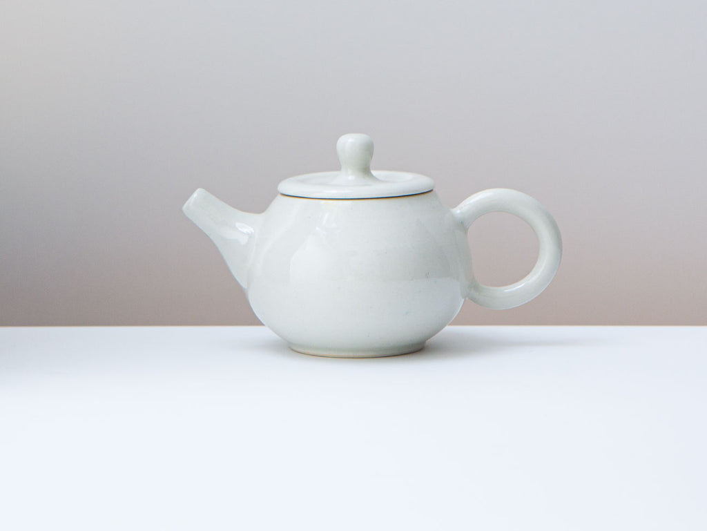 Her Simple Teapot