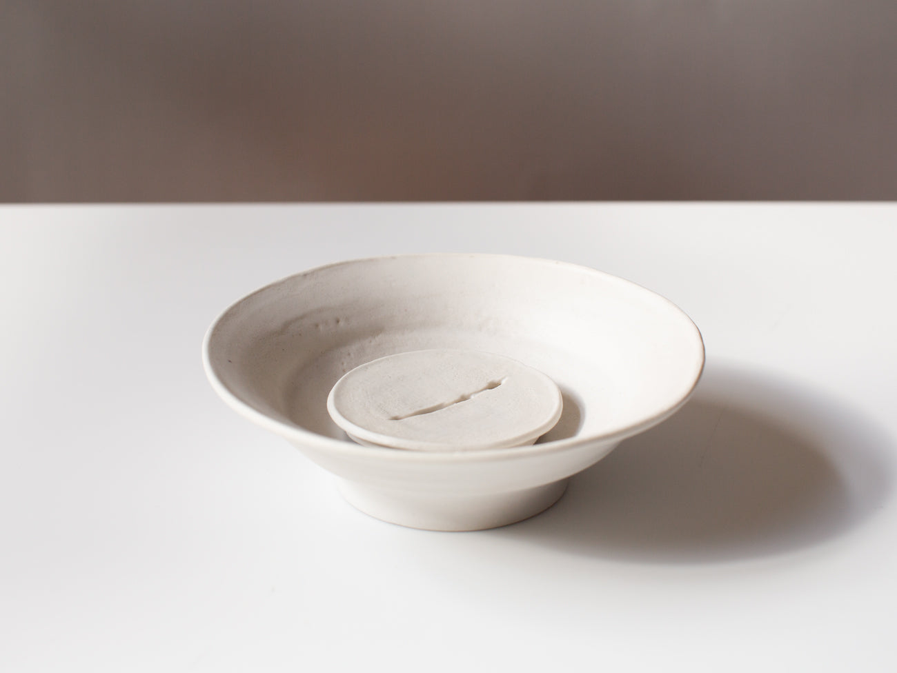 Single Pot Round Tea Tray for Gongfu Cha. Wang Wen De.