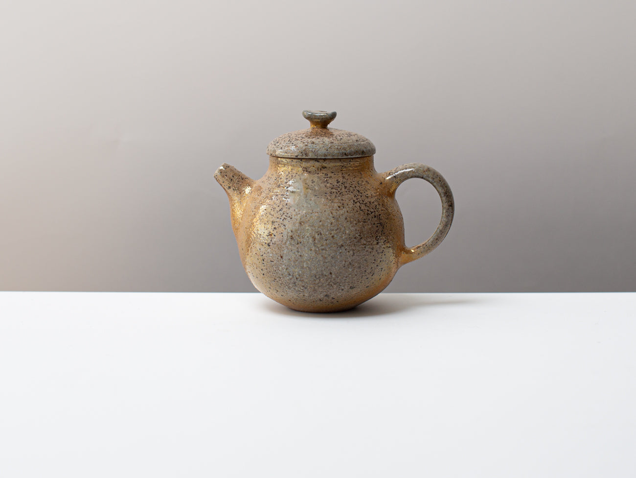 Concorde. Wood-fired pear-shaped teapot.