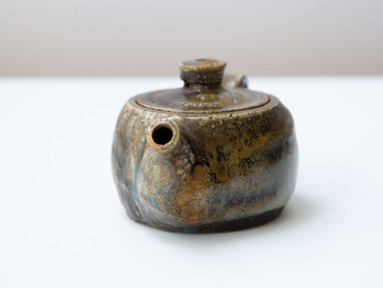 Magura. Wood-fired Teapot. Song Jin.