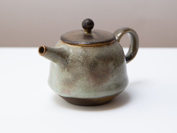 Fog, a wood-fired teapot. Liao Guo Hua.