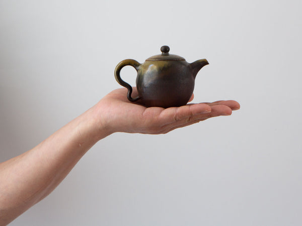Wood-fired teapot, Kusami, Liao Guo Hua