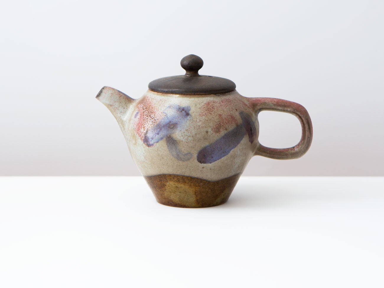 Chelan. Wood-fired glazed tea pot. Liao Guo Hua.