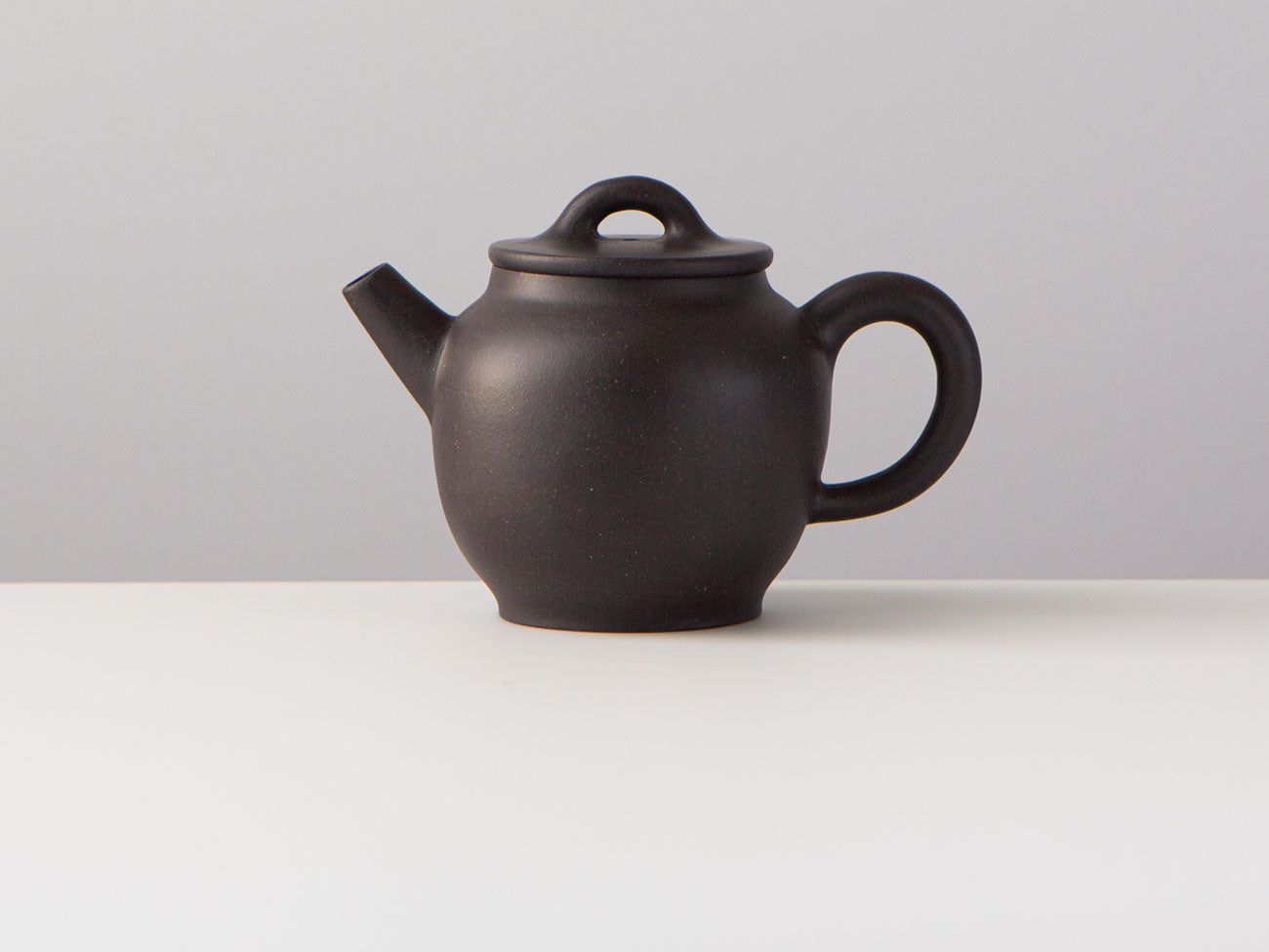 Black Oak Teapot, Hei liao. Zisha.