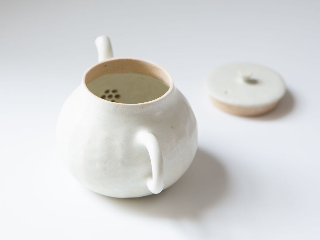 His Simple Teapot – Song Tea & Ceramics