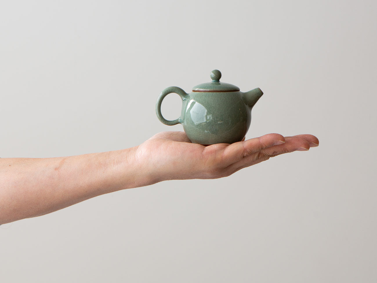 Celadon Teapot, Var. 1