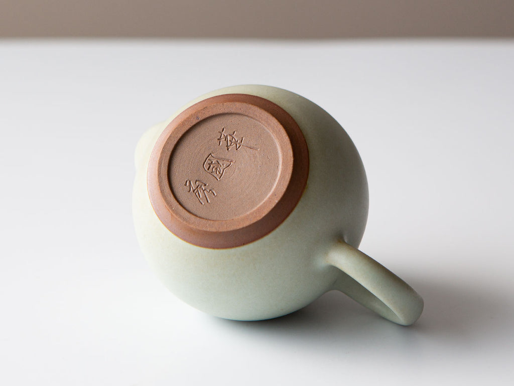 Side Handle Celadon Teapot, by Hsu, De-Jia – Hou De Fine Tea